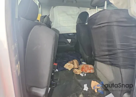 2018 Chevrolet Silverado K1500 Lt from USA, damaged, VIN 2GCVKREC0J1106087